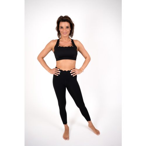 Velvet Black Wave Set